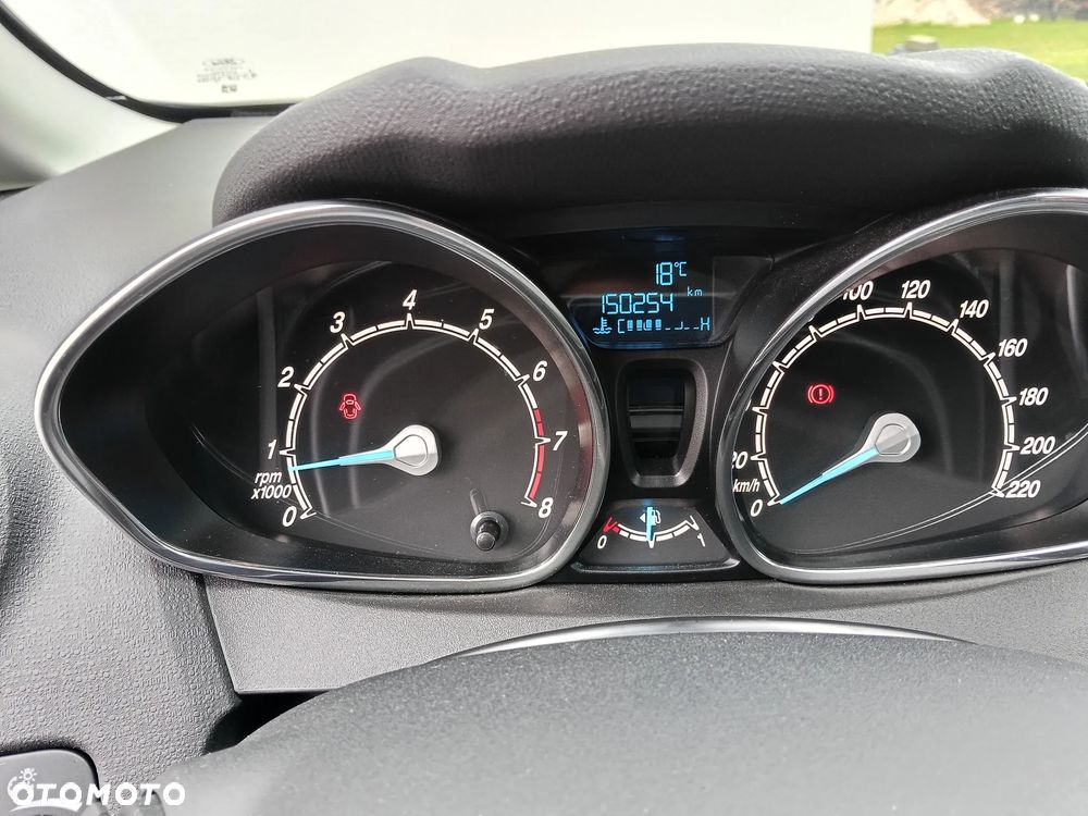 Ford Fiesta 1.25 Celebration - 13