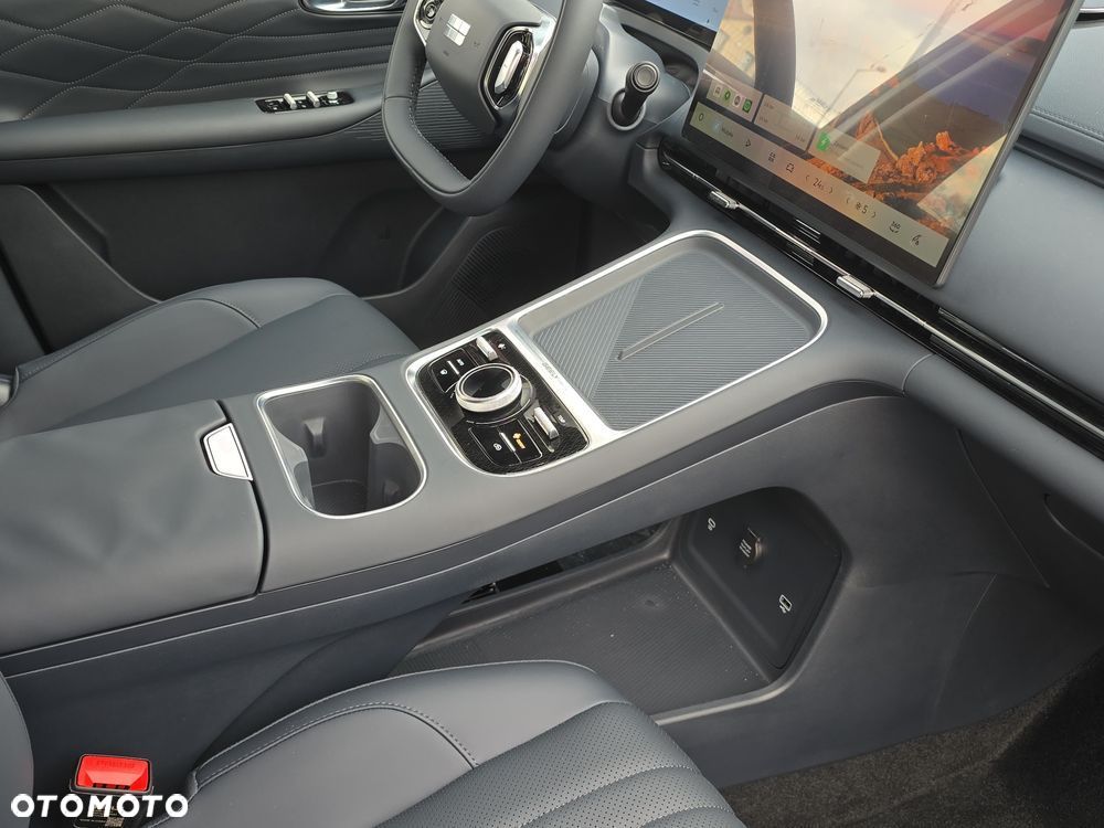 Geely Starray EM-i 1.5 PHEV Pro - 17