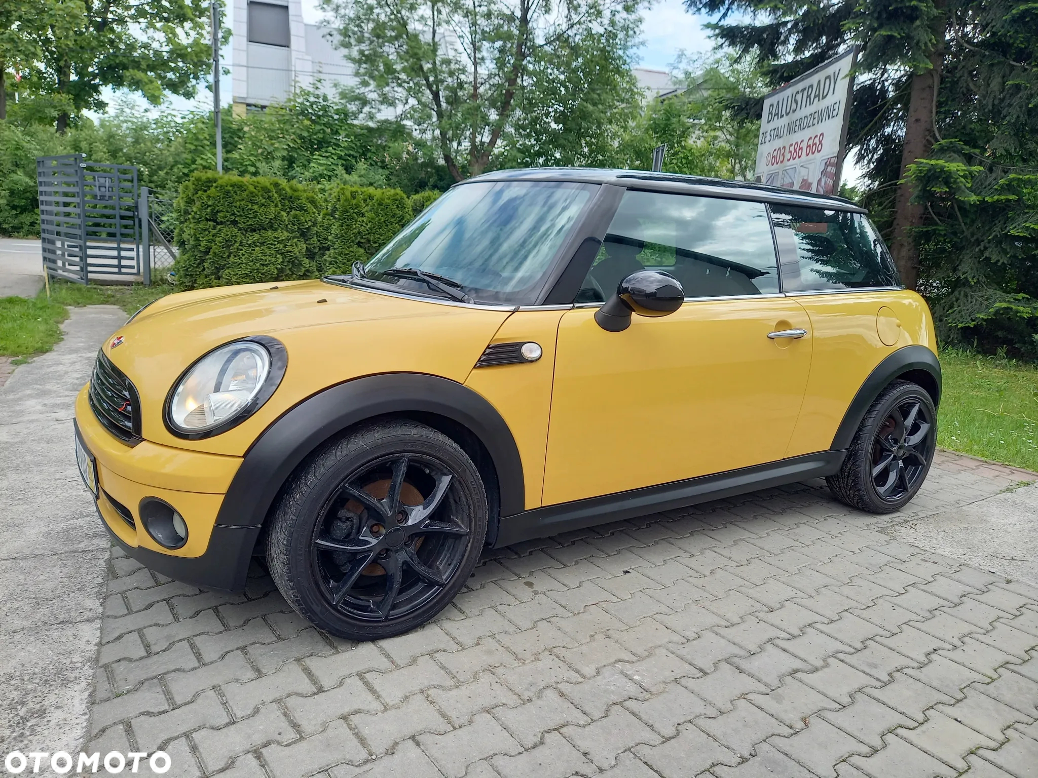 MINI Cooper 50 Mayfair - 4
