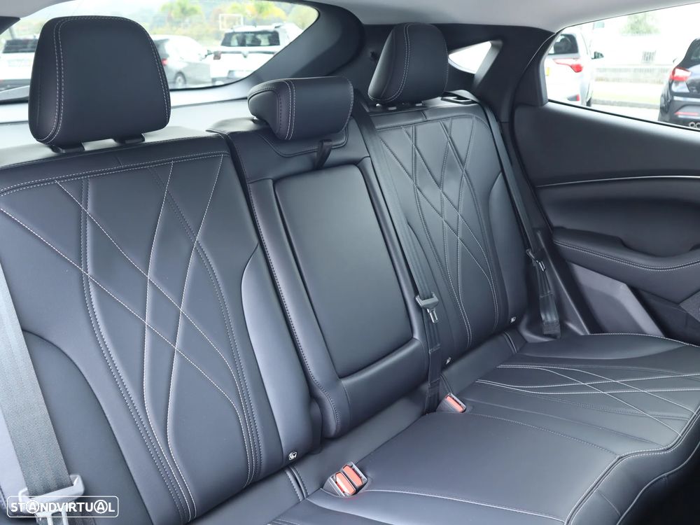 Ford Mustang Mach-E 75.7 kWh Base - 22
