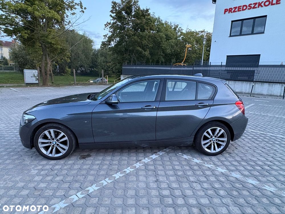 BMW Seria 1 116d Sport Line - 4