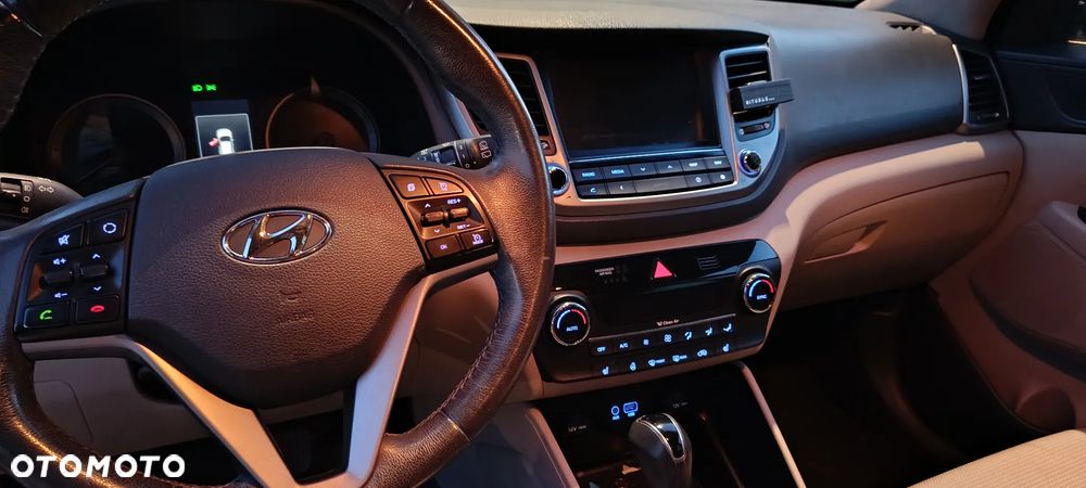 Hyundai Tucson 1.7 CRDI BlueDrive Style 2WD DCT - 12