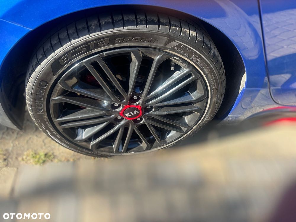 Kia ProCeed - 13