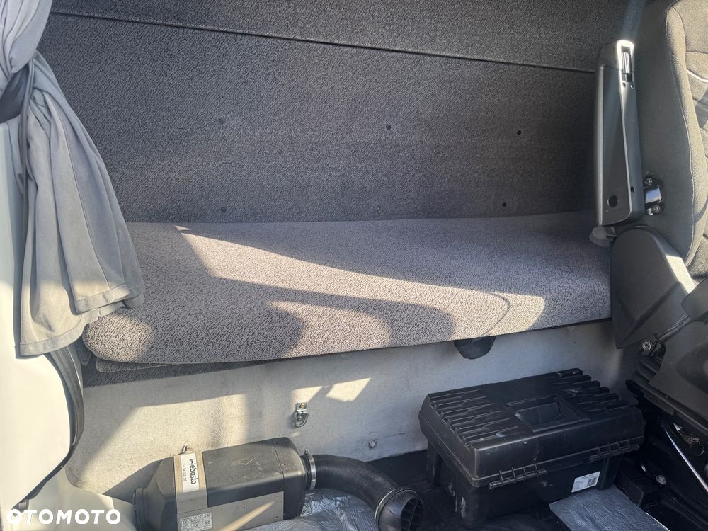 Iveco Daily 2023r Hi-Matic‼️72C18‼️Winda Dhollandia 1000KG // Plandeka 15 Palet // Najnowszy Tachograf // Firanka dach zsuwany regulacja wysokości ‼️Spanie z tyłu WEJKAMA  Wysokość rampowa Full LED Tempomat Salon Polska DMC7200KG Faktura Vat 23% TwinCab - 15