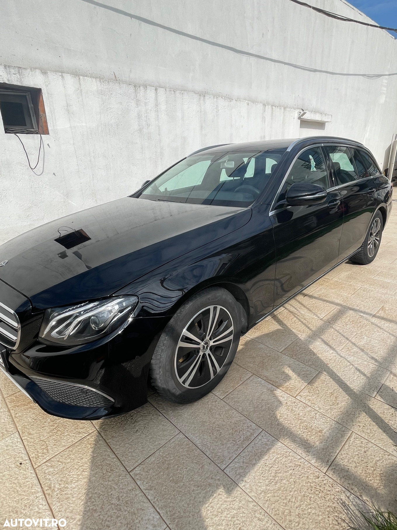 Mercedes-Benz E 200 d T 9G-TRONIC Exclusive - 2