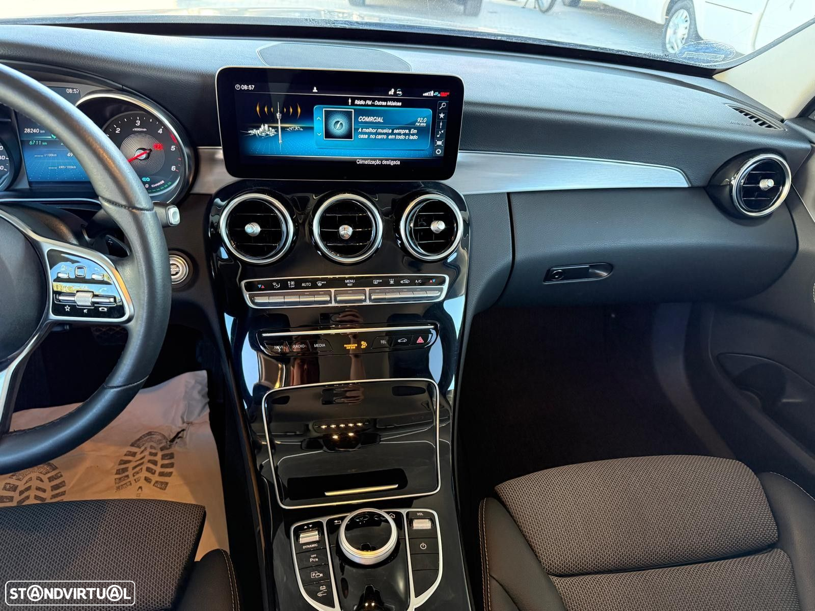 Mercedes-Benz C 300 e Avantgarde - 18