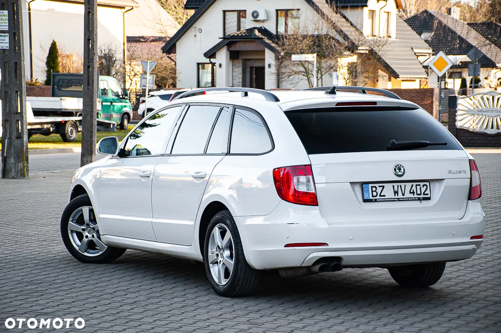 Skoda Superb 2.0 TDI Business - 14