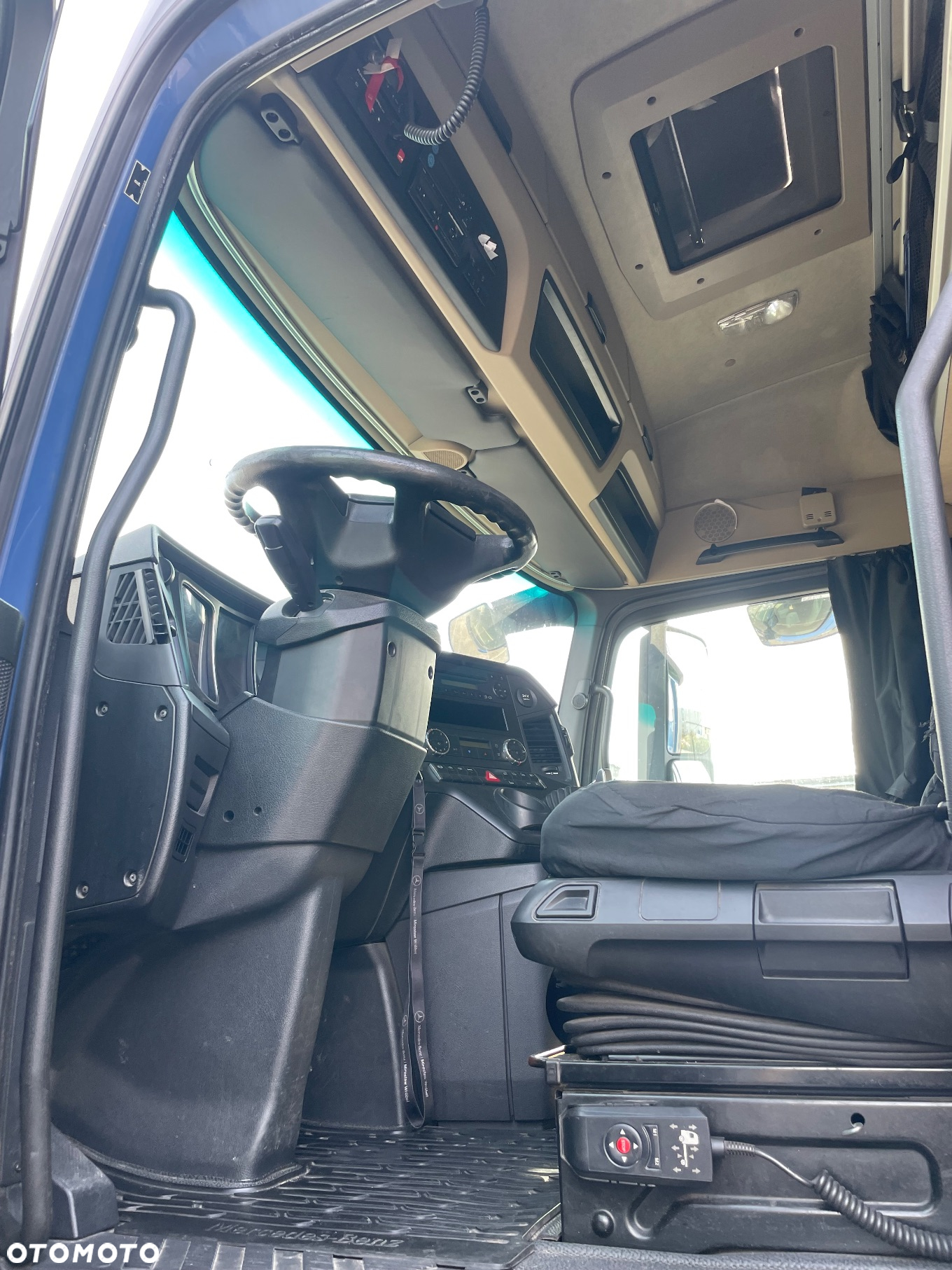 Mercedes-Benz Actros - 13
