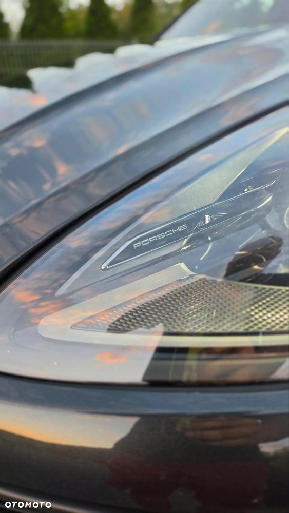 Porsche Macan T - 12