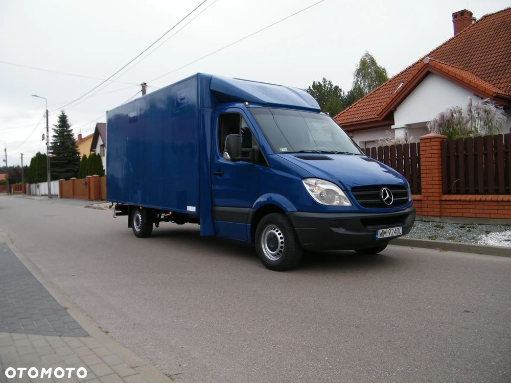 Mercedes-Benz Sprinter - 16
