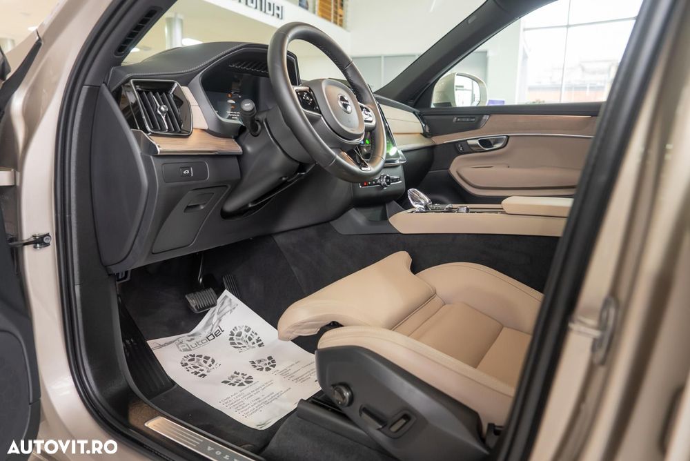 Volvo XC 90 - 25