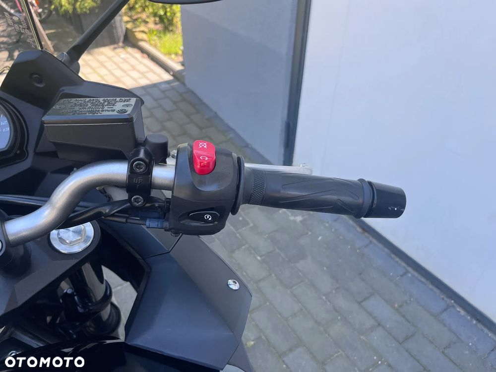 Yamaha XJ - 19