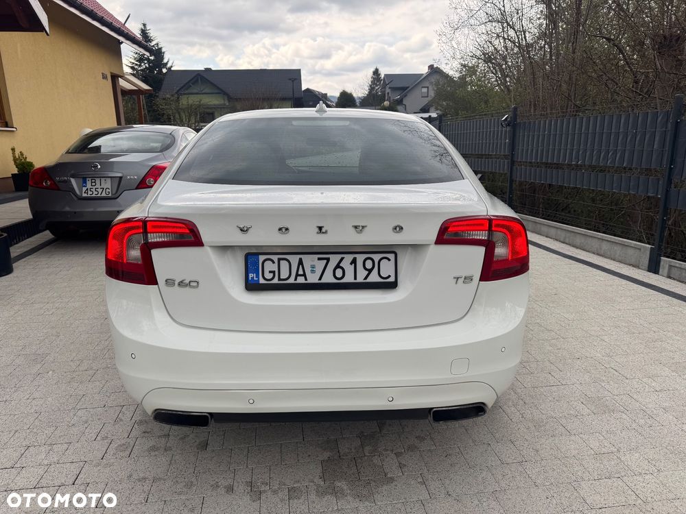 Volvo S60 - 12