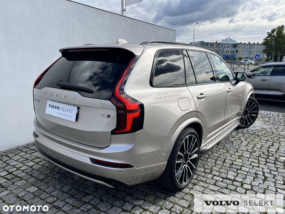 Volvo XC 90 - 7