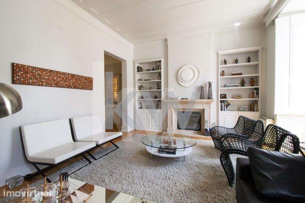 Apartamento T3+1 com pé direito de 3.3m  em Edificio Historico no cora - Grande imagem: 2/26