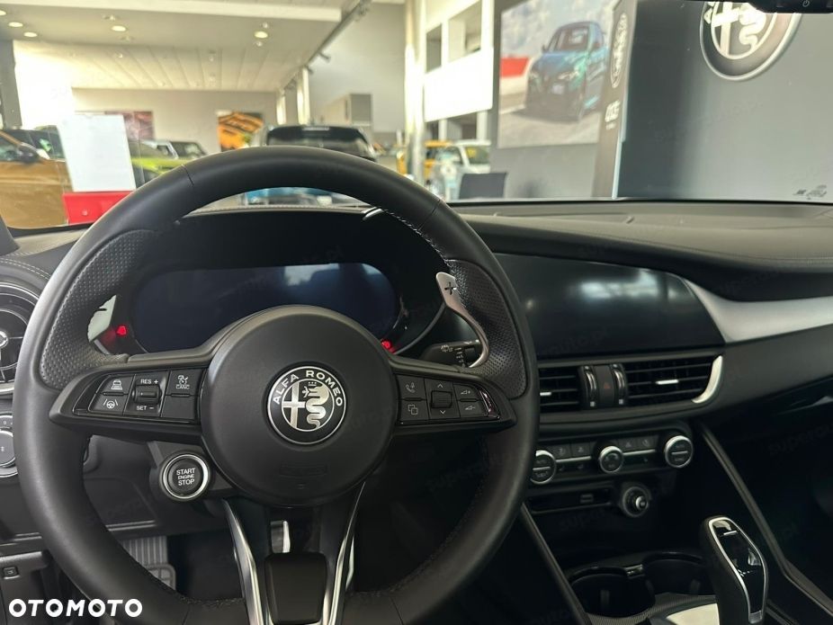 Alfa Romeo Giulia 2.2 D Turbo Veloce Q4 - 11