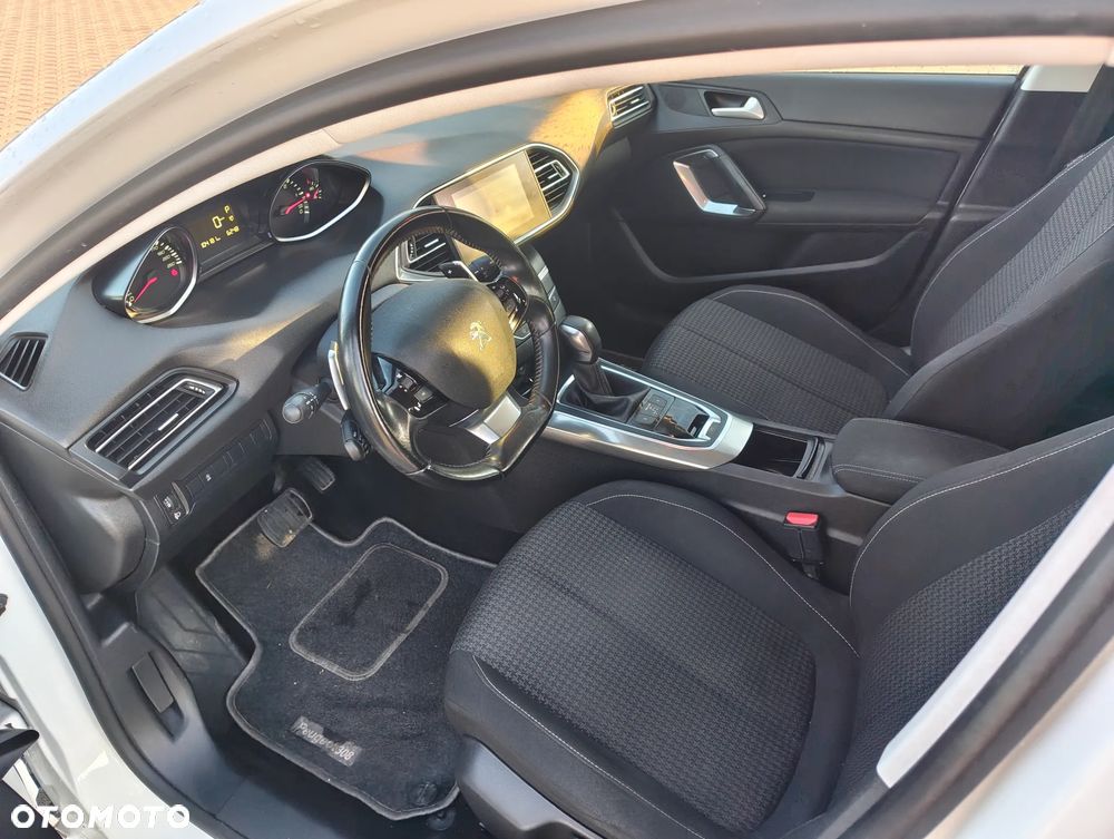 Peugeot 308 BlueHDi 130 EAT8 Stop & Start Allure - 17