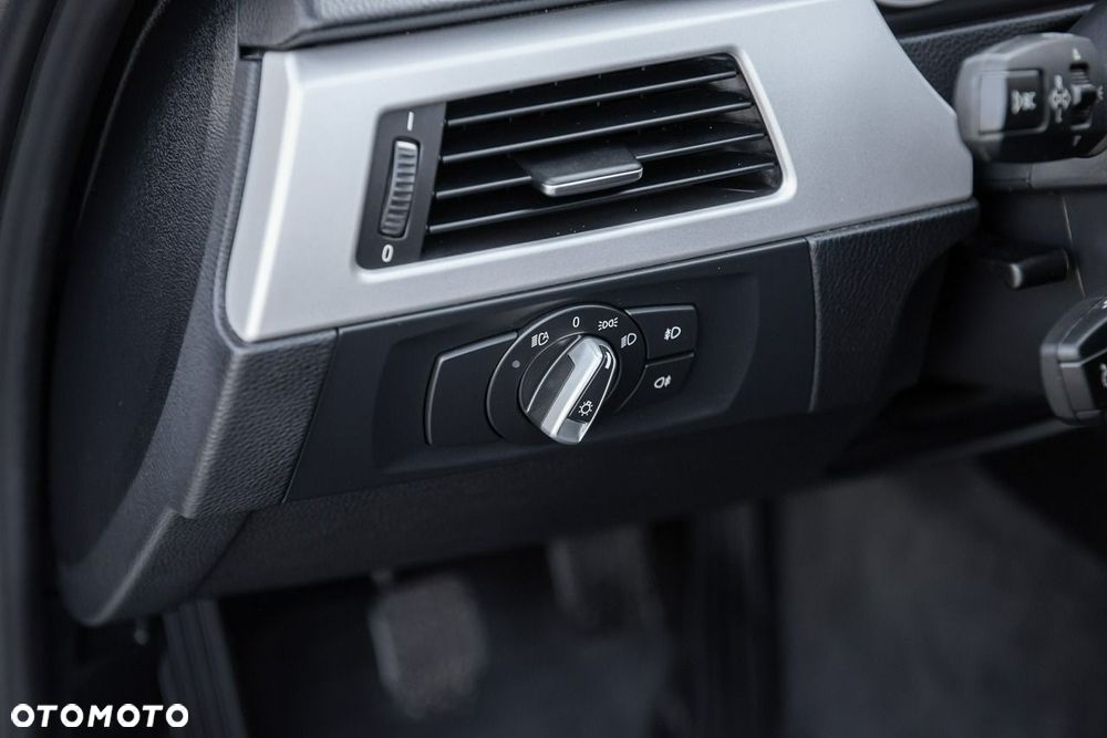 BMW Seria 3 - 26