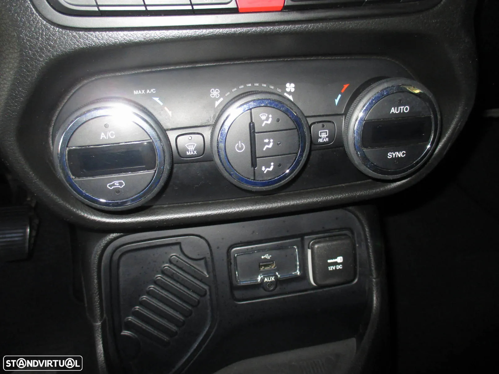 Jeep Renegade 1.6 MJD Limited - 14