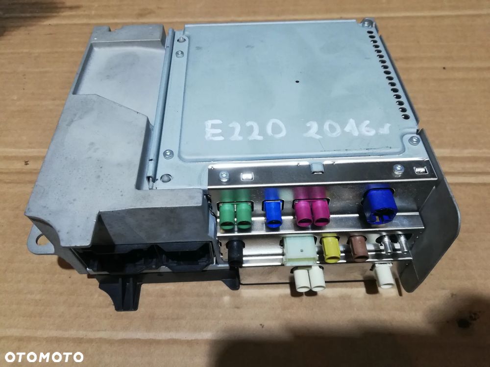 Mercedes-Benz Nawigacja Multimedia A2389008303 - 1