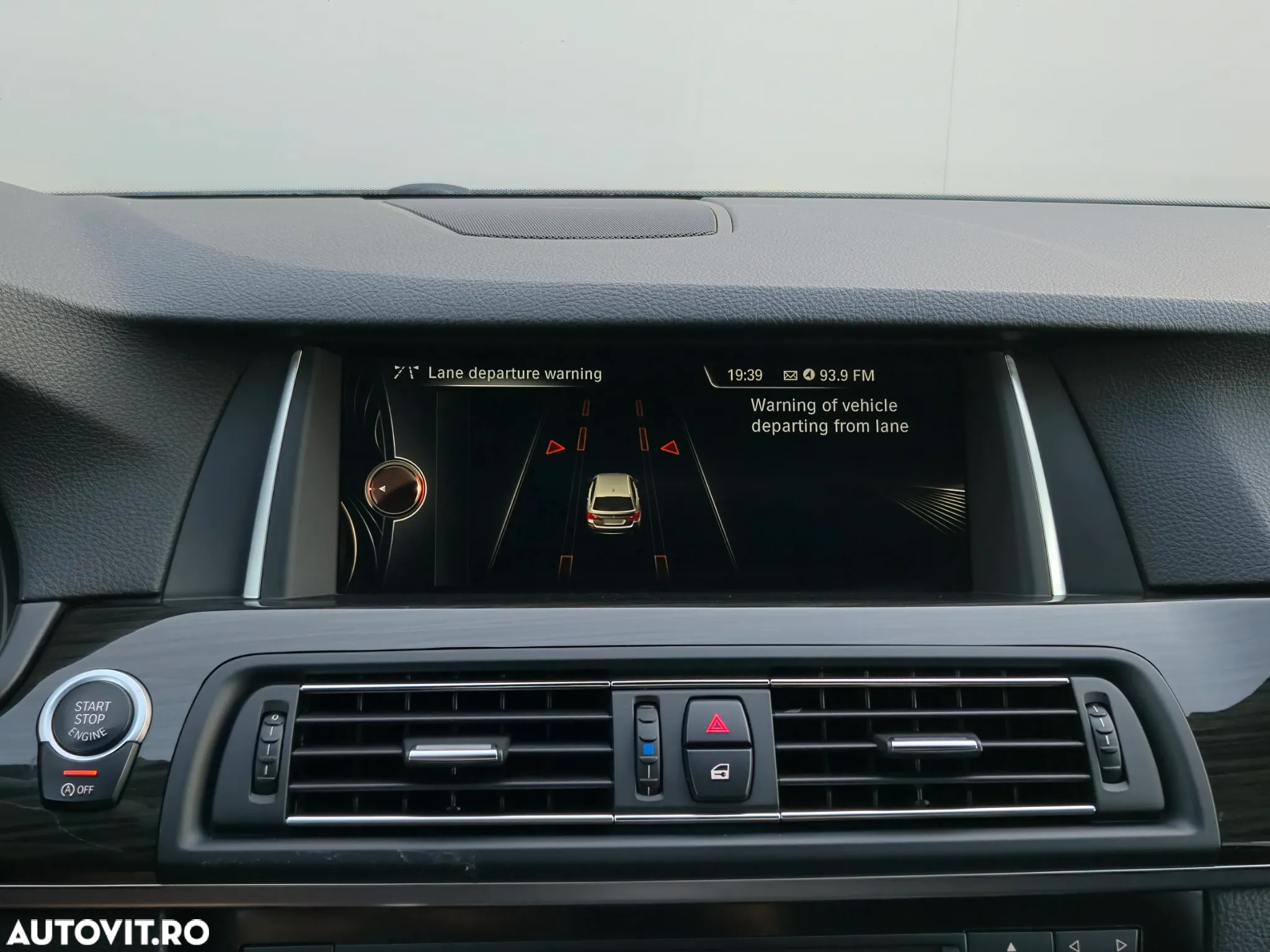 BMW Seria 5 525d Touring Sport-Aut. - 12