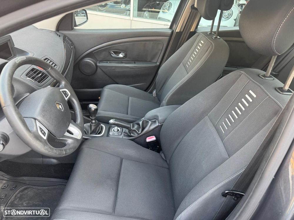 Renault Mégane Sport Tourer 1.5 dCi Luxe - 10