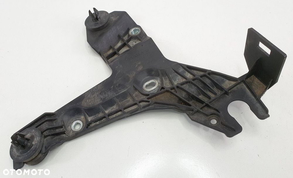 ŁAPA MOCOWANIE FILTRA VOLVO V70 II 30636575 - 1