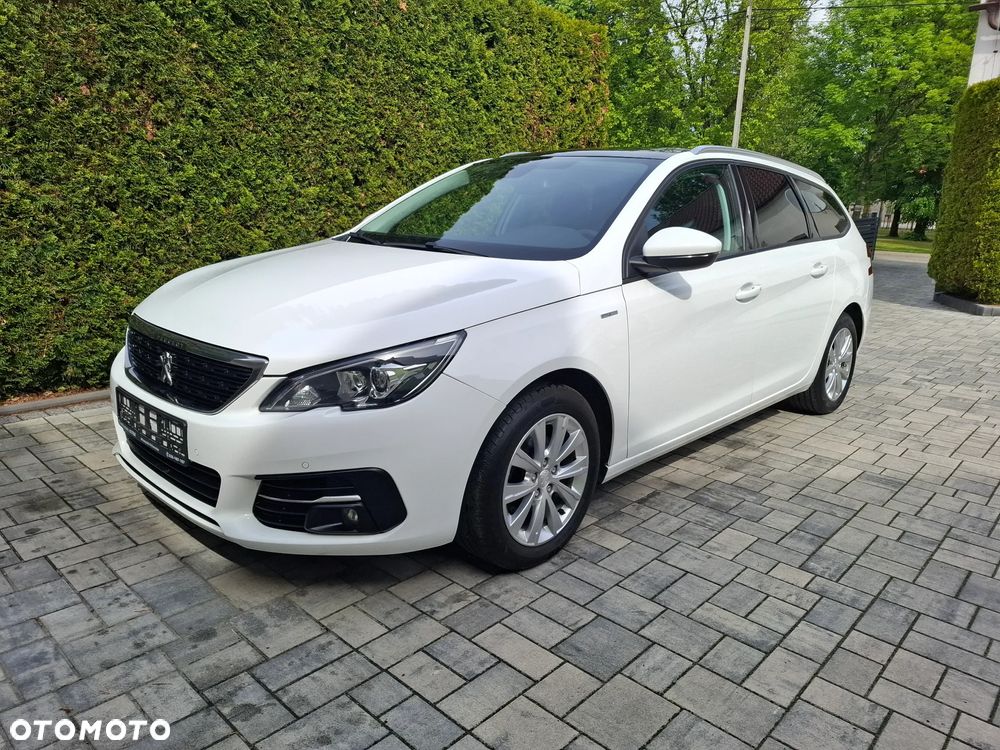 Peugeot 308 - 1