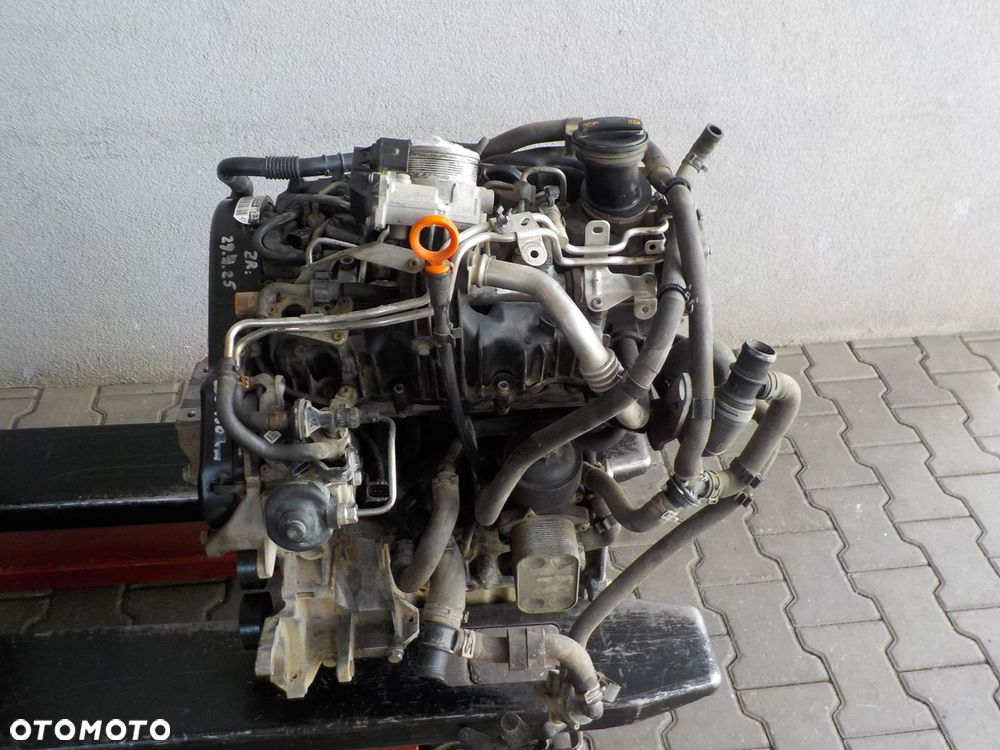 VW T5 T6 SILNIK 2.0 TDI CAA + WTRYSKI + POMPA + KOLEKTOR KOMPLETNY 220TKM