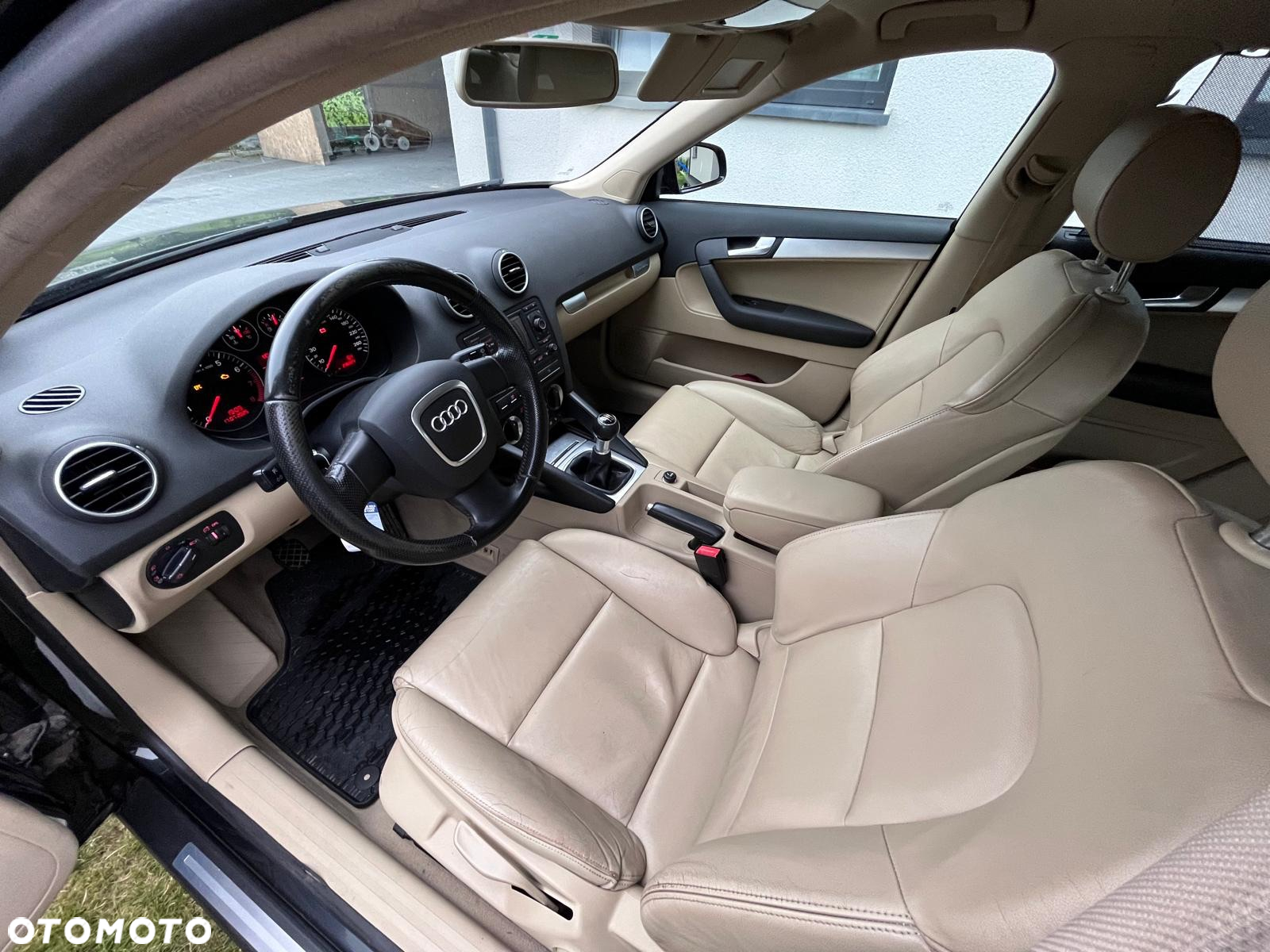 Audi A3 2.0 TFSI quattro Sportback Ambiente - 16