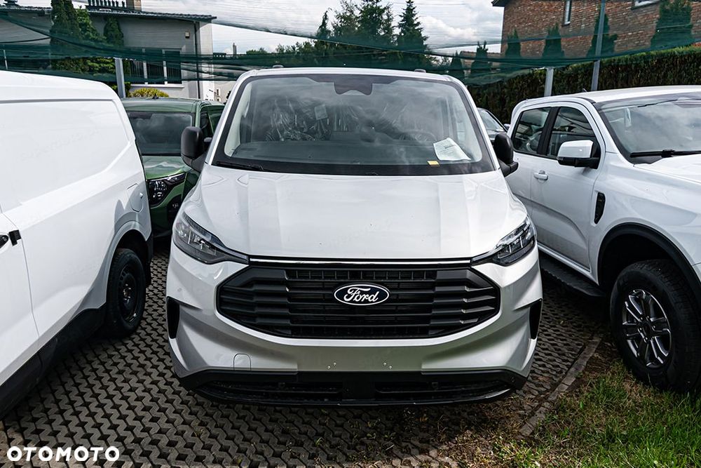 Ford Transit Custom 320 L2H1 Trend A8 2.0 136KM - 3
