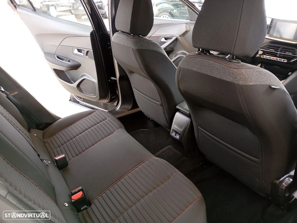 Peugeot 2008 PureTech 130 EAT8 Active Pack - 10