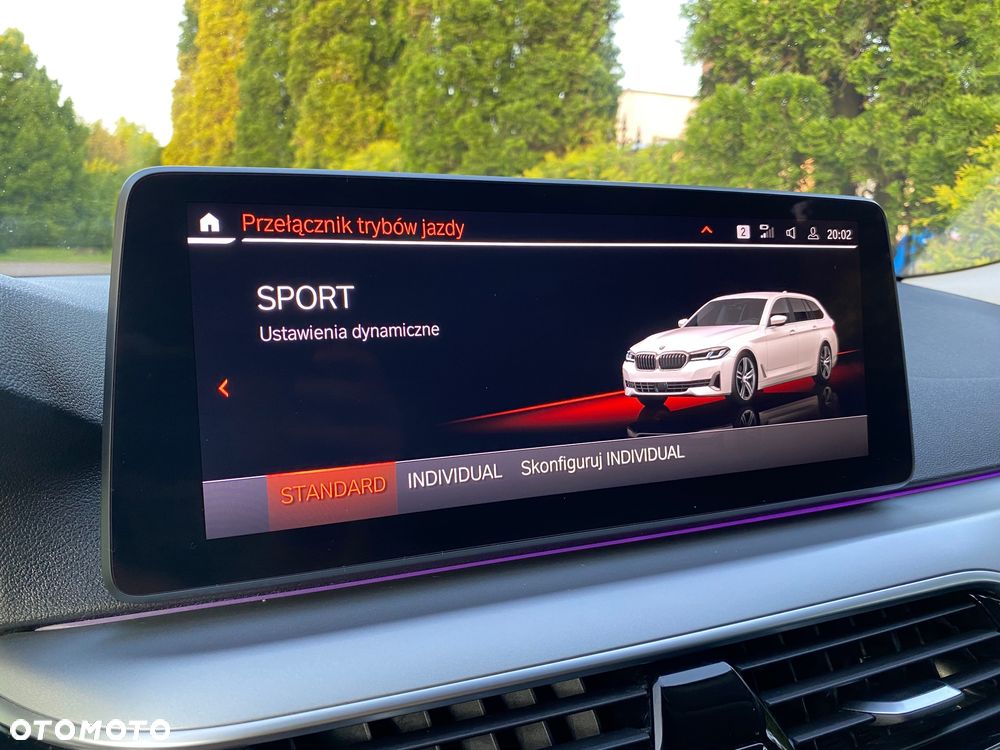BMW Seria 5 520d Touring - 36