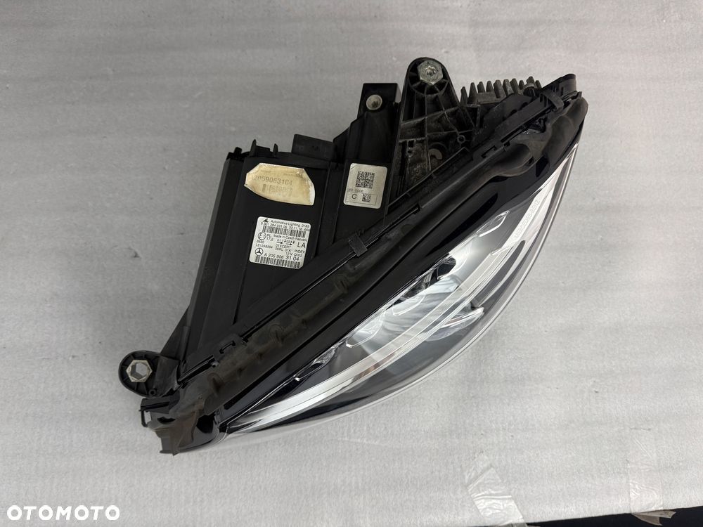 Reflektor Przód strona lewa Mercedes-Benz C W205 A205 A2059063104 - 3