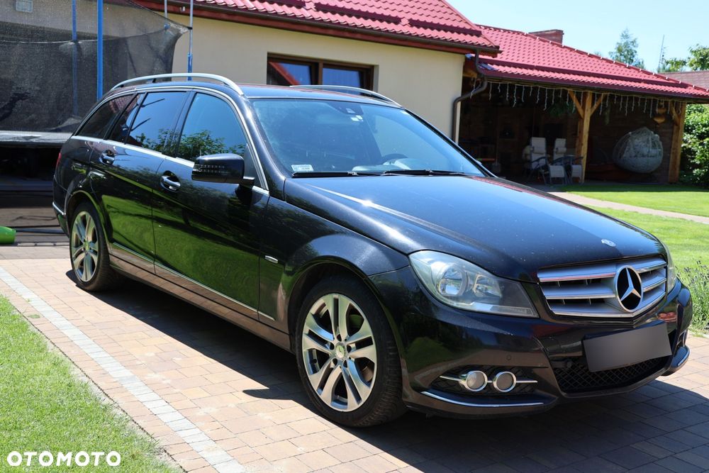 Mercedes-Benz Klasa C 200 CDI BlueEff Avantgarde - 3