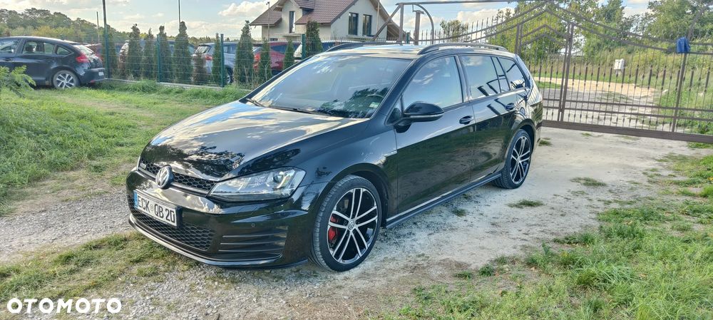 Volkswagen Golf 2.0 TDI BMT GTD - 11