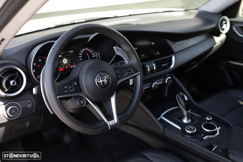Alfa Romeo Giulia 2.2 D Super AT8 - 8
