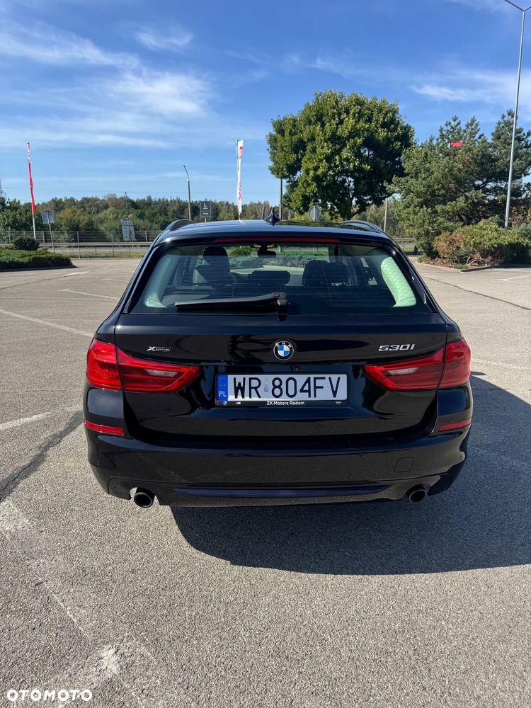 BMW Seria 5 530i xDrive Sport Line sport - 7