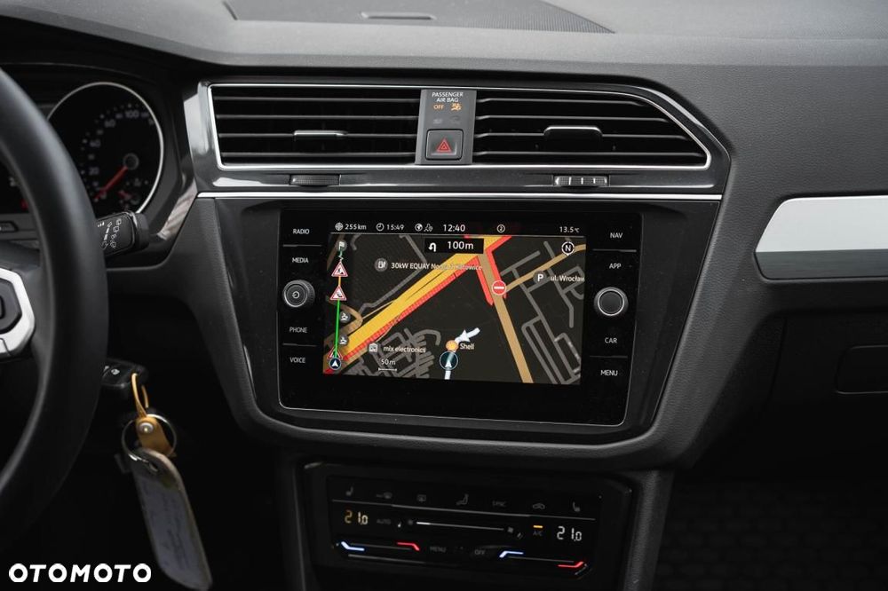 Volkswagen Tiguan - 17