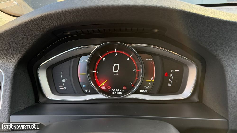 Volvo V60 2.4 D6 Momentum AWD Phev - 30