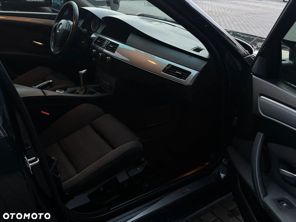 BMW Seria 5 520d Special Edition - 14
