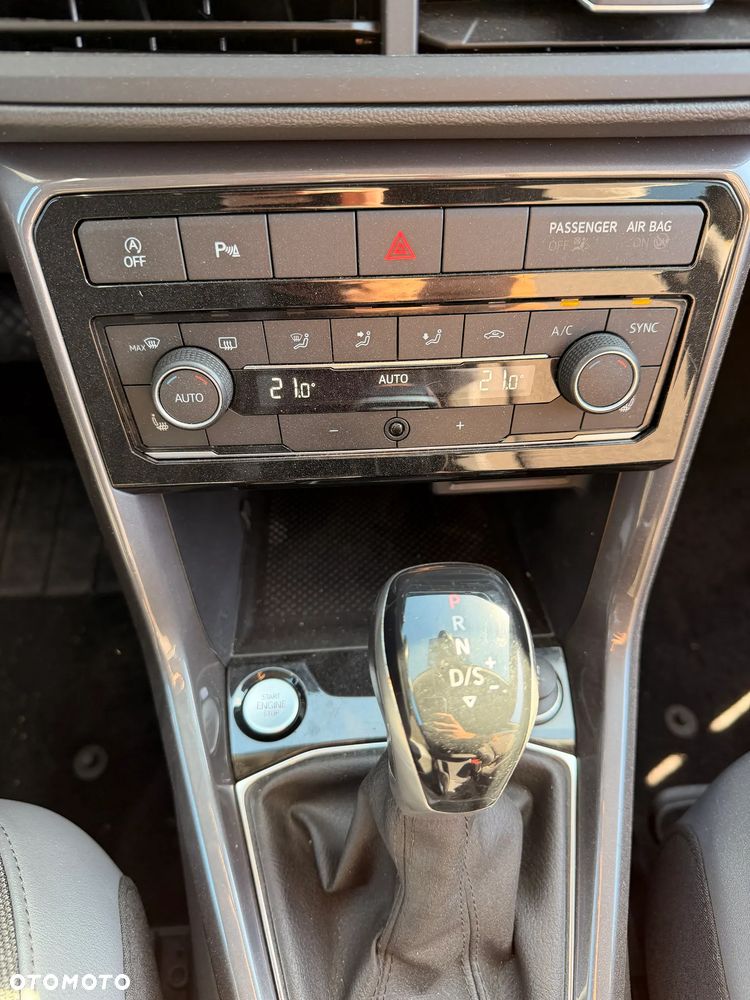 Volkswagen T-Cross 1.0 TSI Style DSG - 10