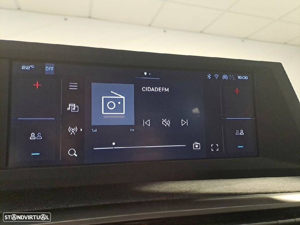 Peugeot 5008 1.2 Hybrid Allure e-DCS6 - 18