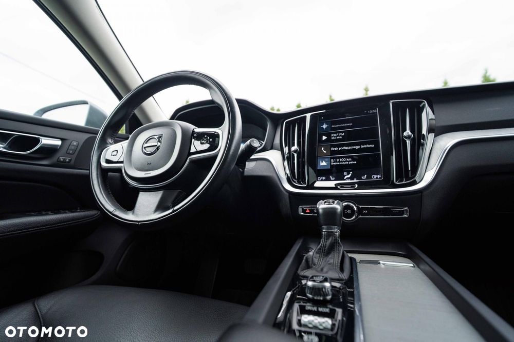 Volvo V60 Cross Country - 30