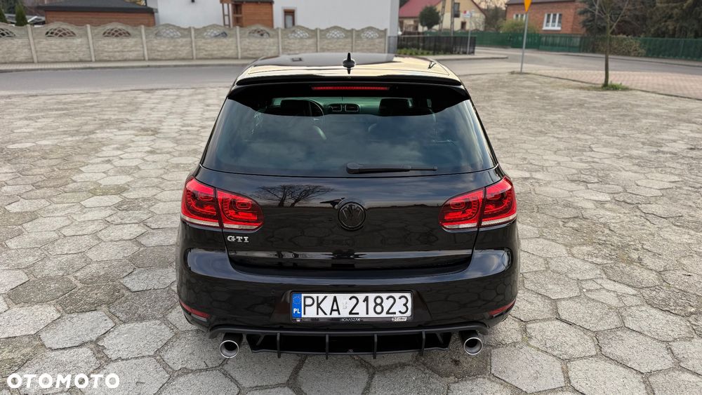 Volkswagen Golf 2.0 GTI - 11