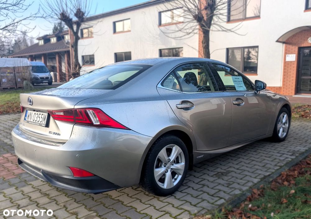 Lexus IS 300h Elite - 4
