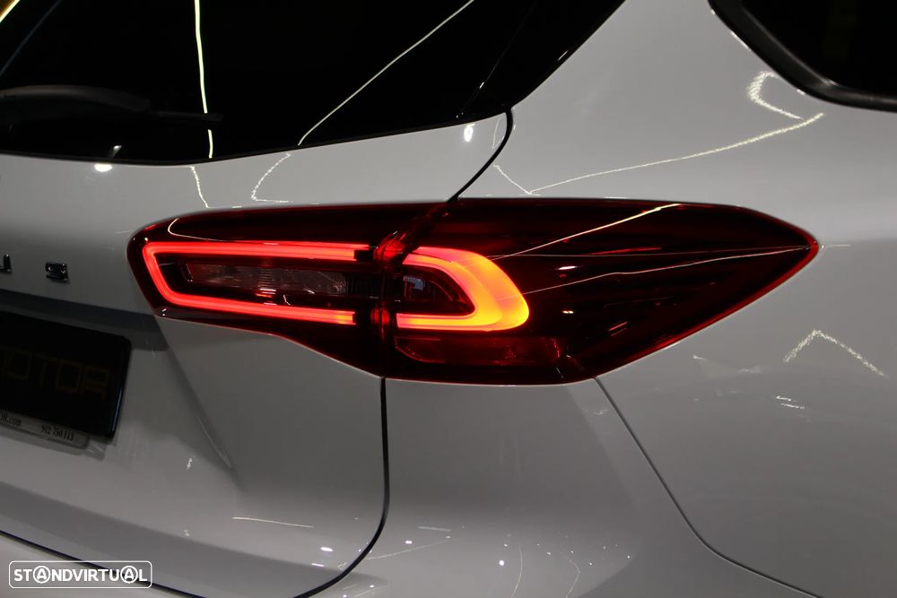 Ford Focus SW 1.5 TDCi EcoBlue ST-Line X - 11