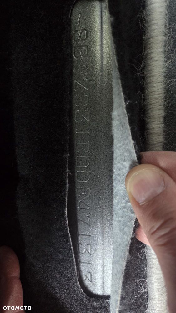 Toyota Auris Hybrid 135 Prestige - 13