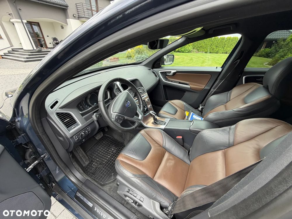Volvo XC 60 D4 Drive-E Summum - 5