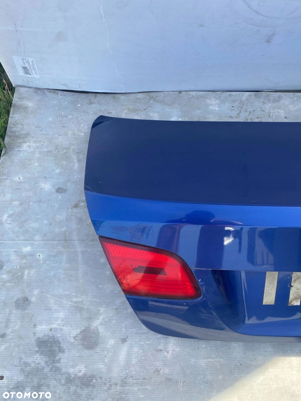 BMW 3 E92 COUPE KLAPA TYŁ TYLNA BAGAŻNIKA KOMPLETNA LAMPY - 2
